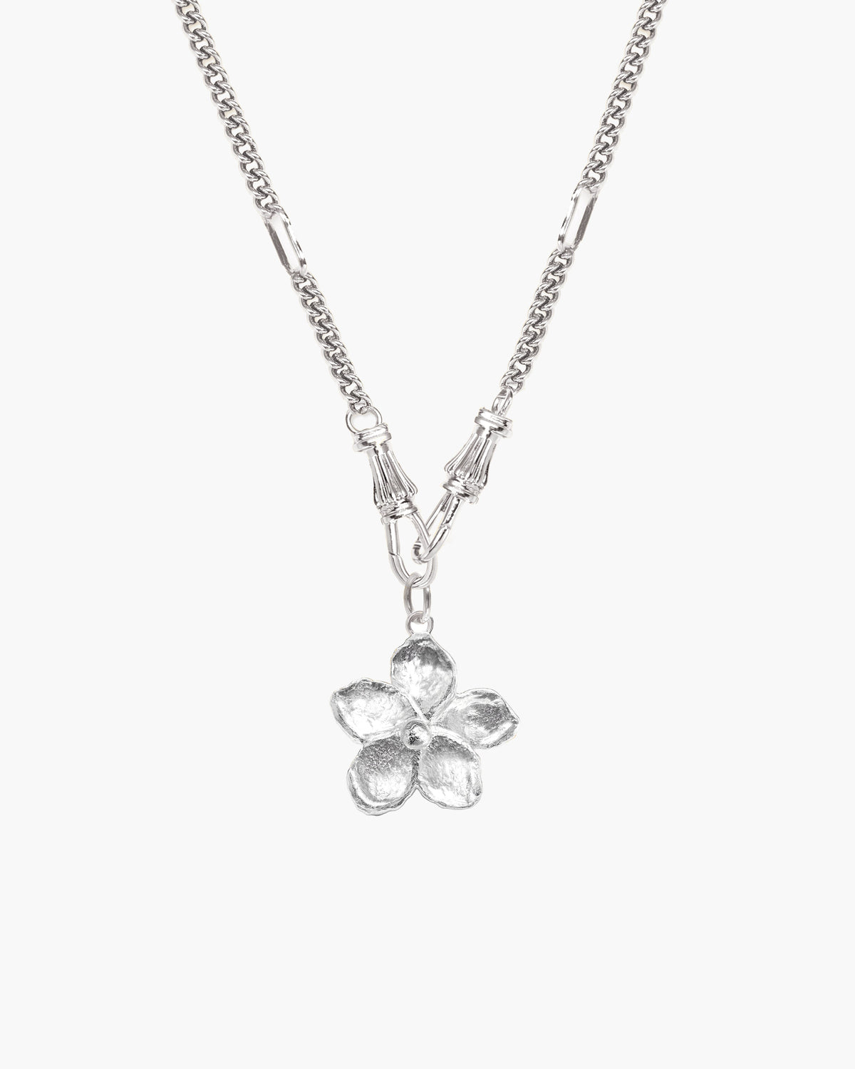 Deco Clasp Chain Necklace in Gold