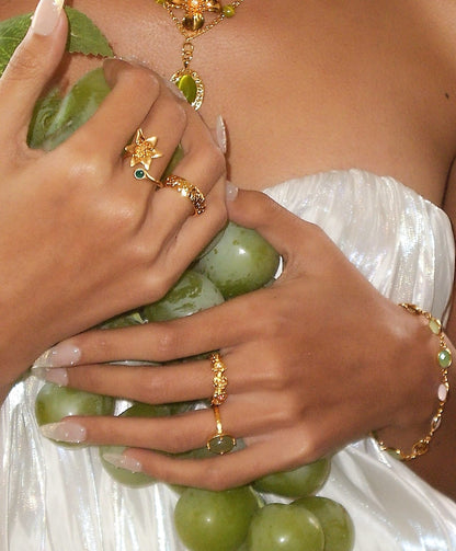 Lily Ring in Gold